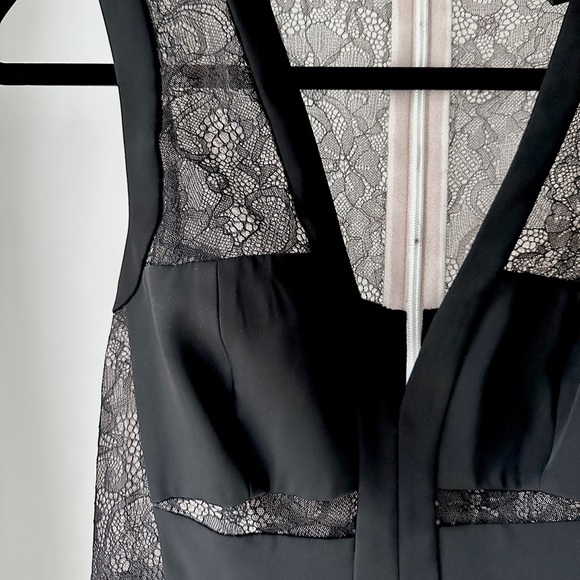 BCBGMaxAzria Maxi Gown Floor Length Black and White Size 2 - Picture 4 of 11